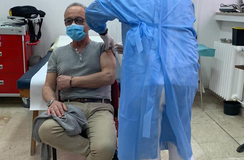 Asl Bari chiarisce: «Nessuna anomalia in vaccini a medici di medicina generale e pediatri»