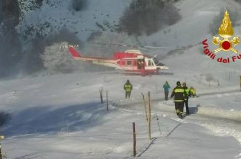Bloccati su una parete del Monte Alpi, nel Potentino: salvati due alpinisti
