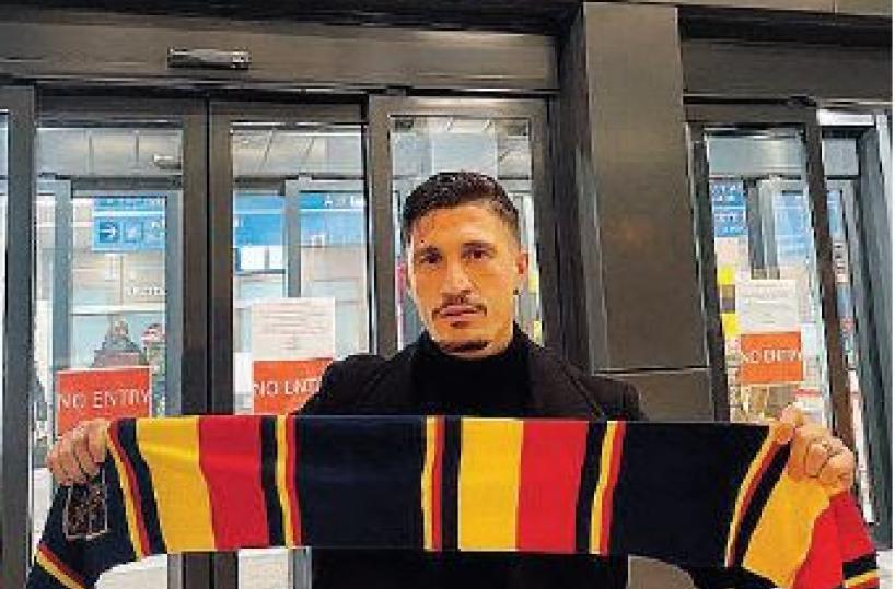 Lecce, doppio colpo di mercato: Corvino pesca Pisacane e Nikolov