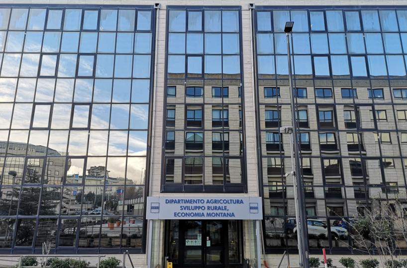 Coronavirus, a Matera un positivo in Procura: stop udienze