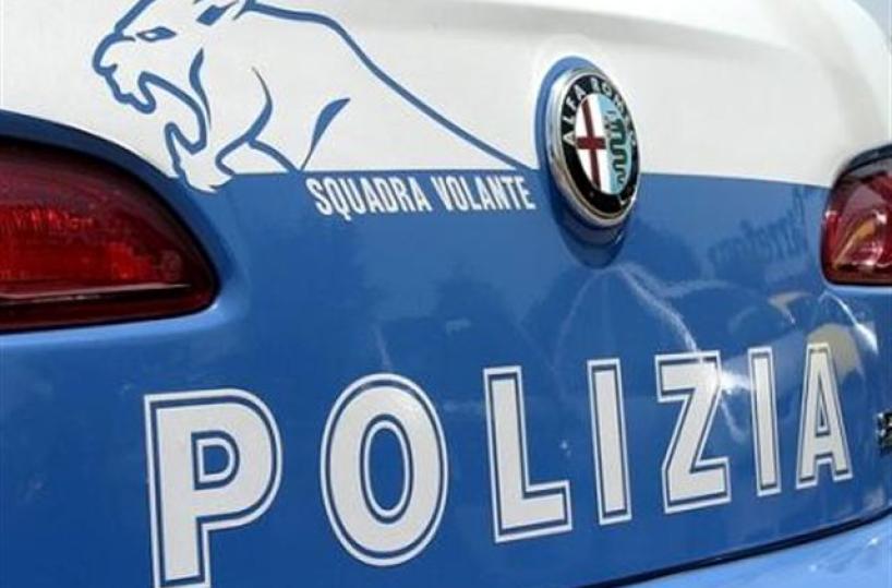 Taranto, deruba anziana con l'aiuto della badante: arrestato