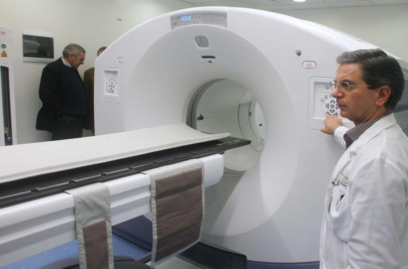 Bari, l'urlo di un malato di cancro: «Due mesi d'attesa per la Pet»