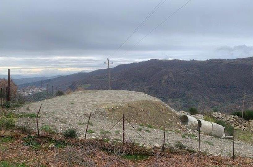 Pisticci, abbandonano in campagna cumuli di rifiuti plastici e vegetali: due persone denunciate 