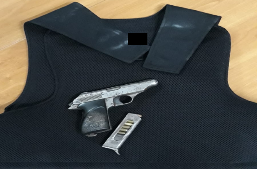 Palo del Colle, in auto con pistola e giubbotto antiproiettile: arrestato