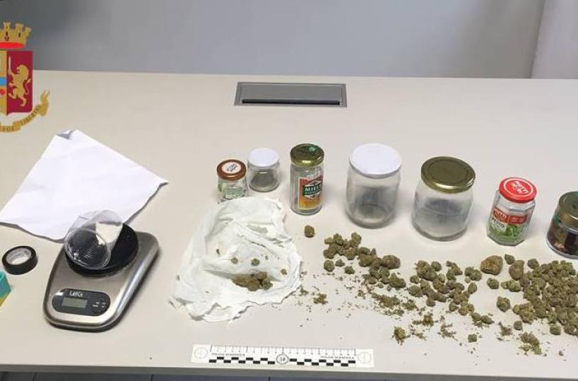 Grottaglie, spacciano ketamina e marijuana: arrestati due gemelli