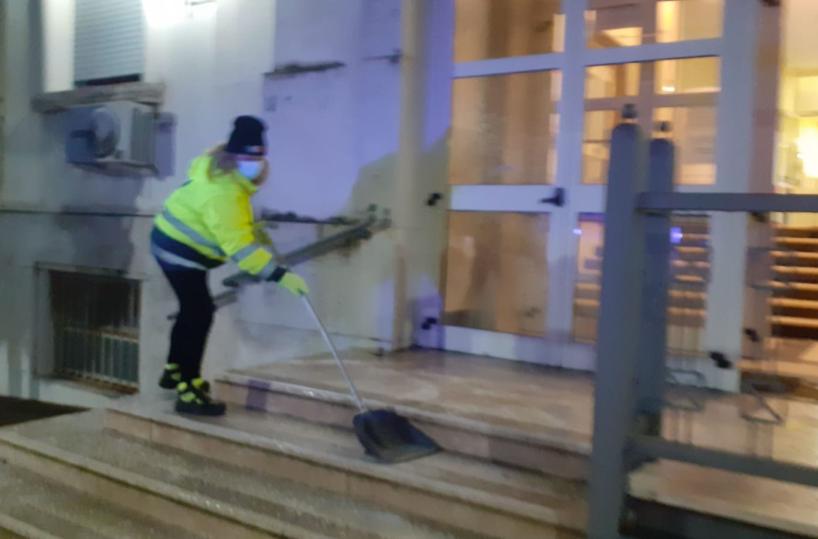 Neve in Puglia, al lavoro mezzi spargisale da Foggia a Bari. Ad Altamura scuole chiuse