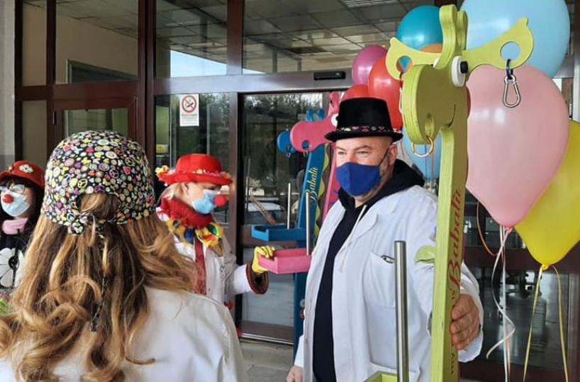 Taranto, donati al SS Annunziata «draghetti» porta-flebo per piccoli pazienti di Oncoematologia 