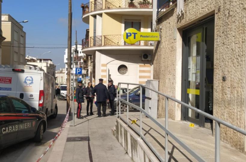 Canosa, rapina a portavalori vicino alla posta: ferita guardia giurata