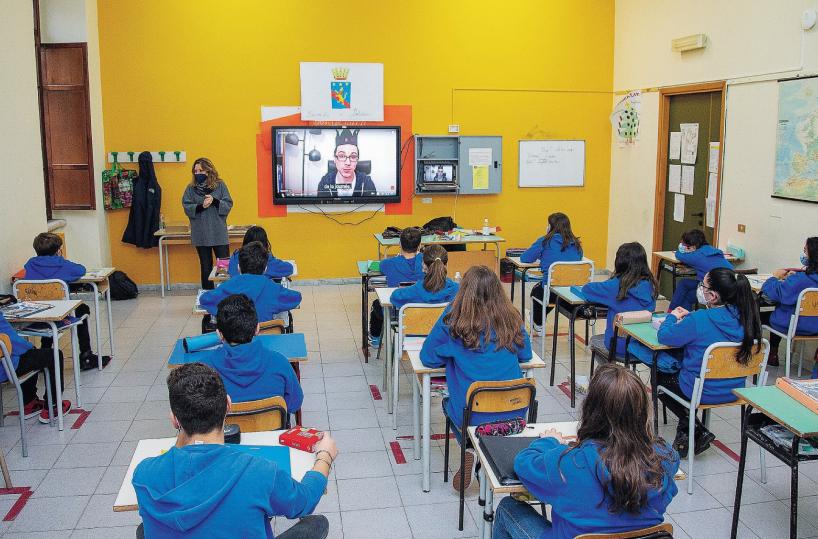 Conversano, l'incubo variante inglese spaventa le scuole: Tutti positivi a Trigianello: plesso chiuso