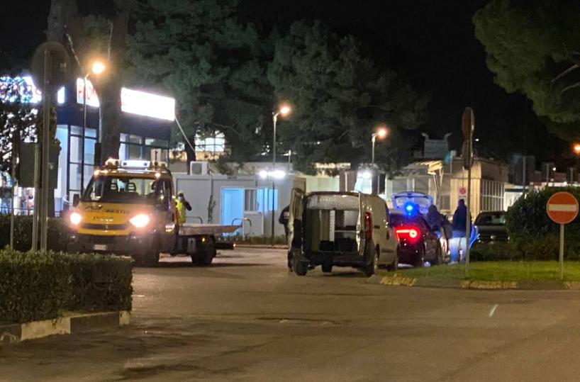 Bari, bimbo di 18 mesi muore investito dall'auto del padre durante manovra