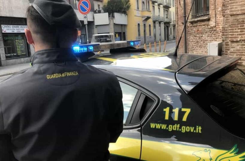 Corruzione, indagati ex vertici Gdf AP