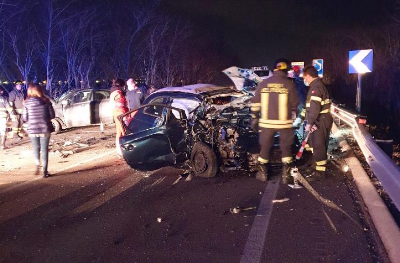 Scontro fra due auto nel basso Salento: muore 36enne di Nardò