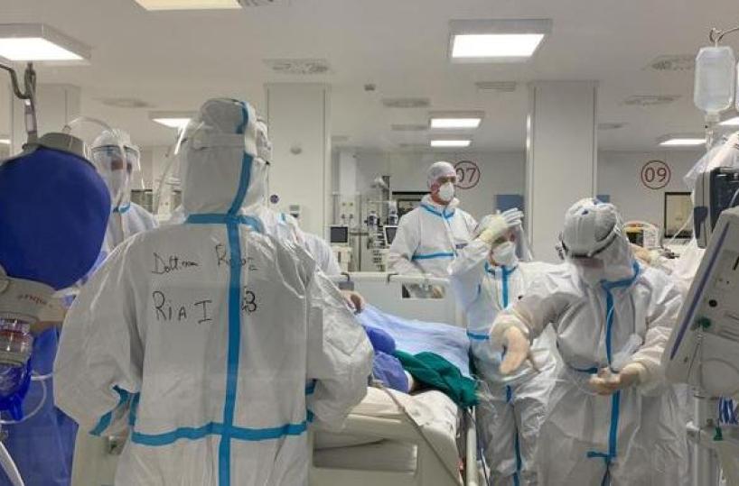 Bari, trasferito stamattina primo paziente in ospedale Fiera 