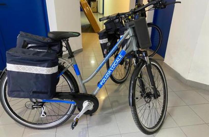 Potenza, alla Polizia locale le bici elettriche per il Parco fluviale