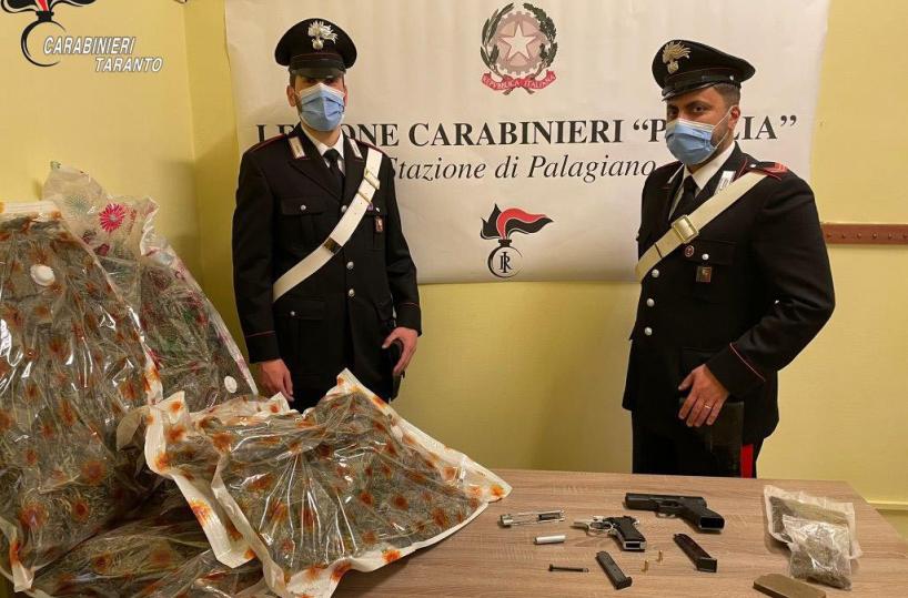Palagiano, nascondeva 7 chili di droga nella cuccia del cane: arrestato 28enne