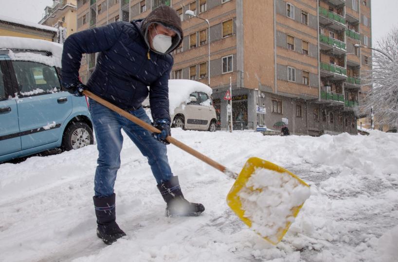 Basilicata, danni maltempo. «Faremo il possibile per gli agricoltori. Sollecitato il ministro»