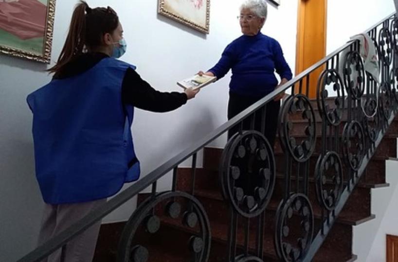 In Salento la biblioteca è a domicilio: i libri vengono consegnati in bici