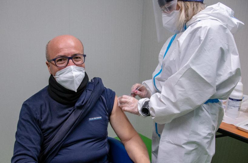 Vaccini, in arrivo task force in Basilicata per aumentare le somministrazioni