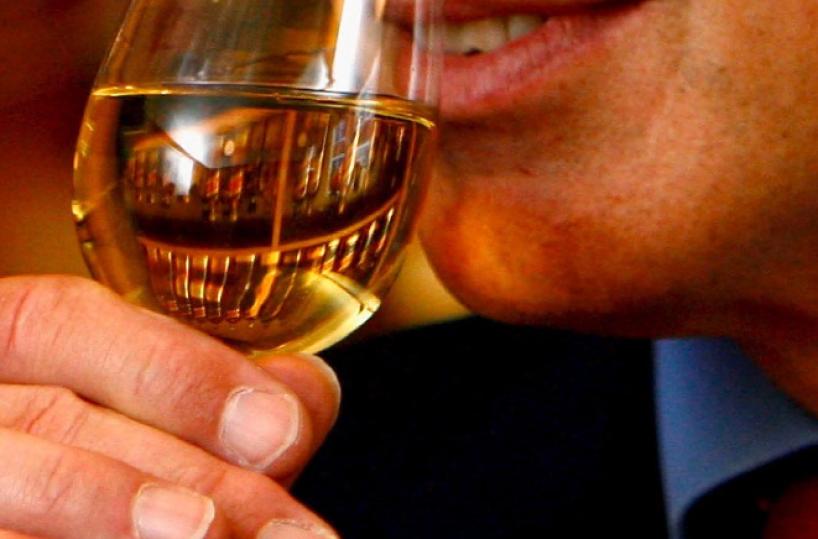 Rubavano liquori pregiati nei market del Leccese: smantellata banda, 4 arresti