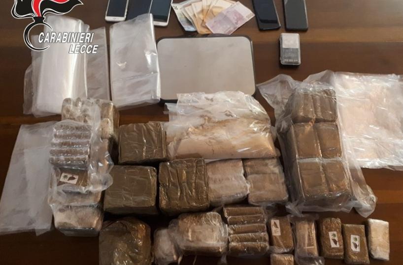 Lecce, nascondeva «market» della droga con 13 kg di stupefacenti: arrestato 35enne 