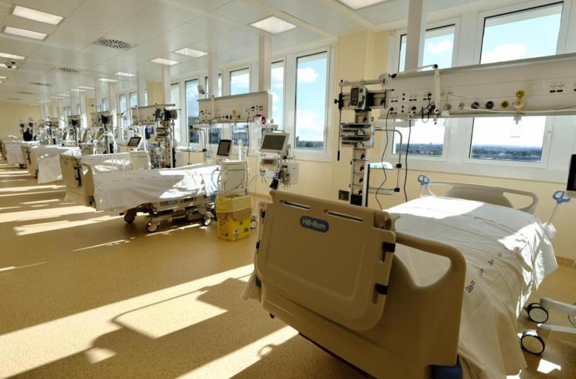 Emergenza reparti anche a Lecce: «Scorrano doveva essere Covid»