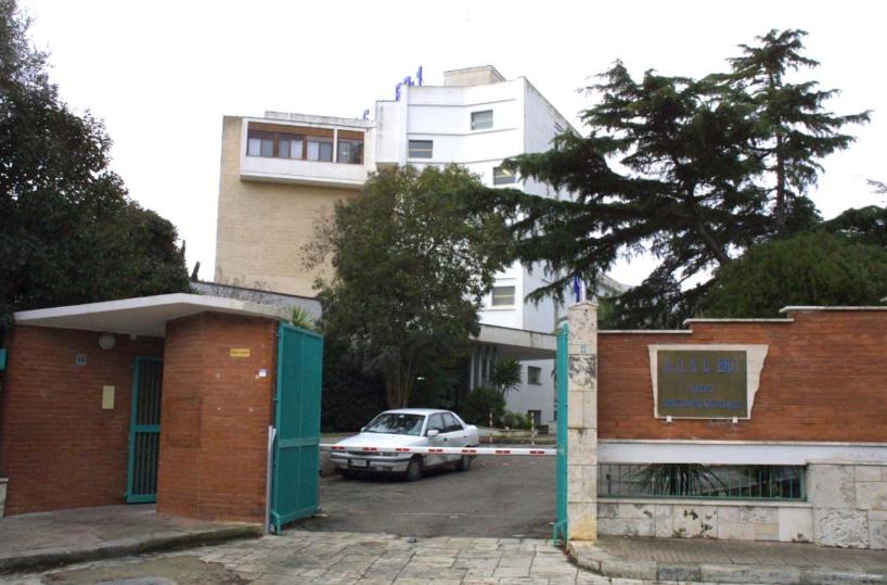Brindisi, chiusi in casa da 2 settimane in attesa di fare il tampone