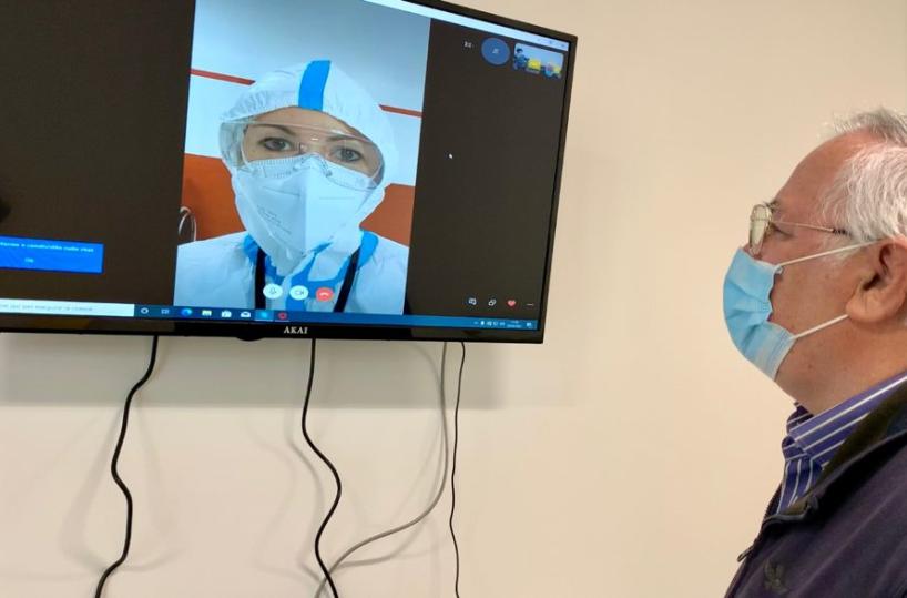 Bari, video-colloqui  con i pazienti ricoverati nei reparti Covid in Fiera