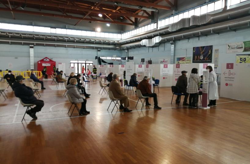 Campagna vaccinale in Puglia: somministrato il 93,5% di dosi a disposizione