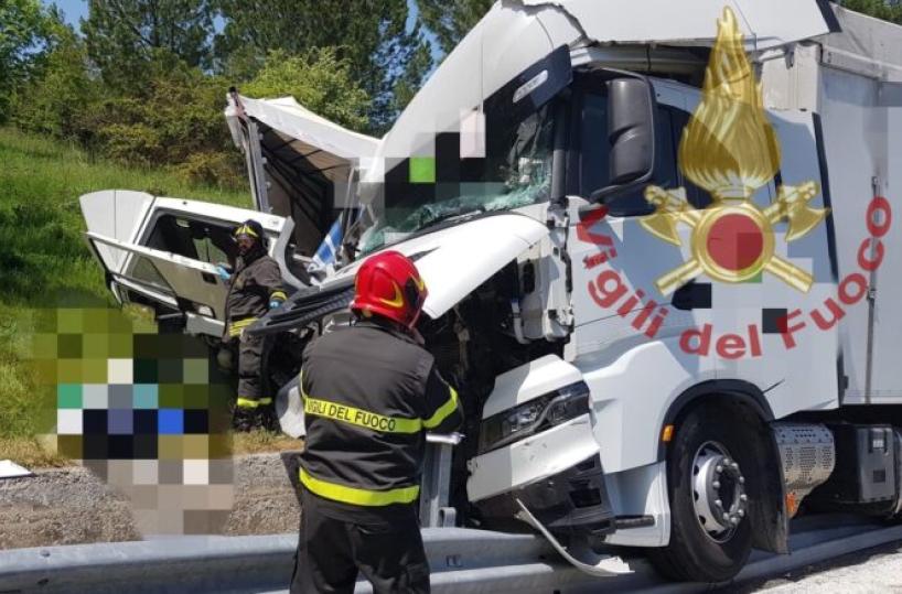 Autotrasportatore di Foggia morto in autostrada