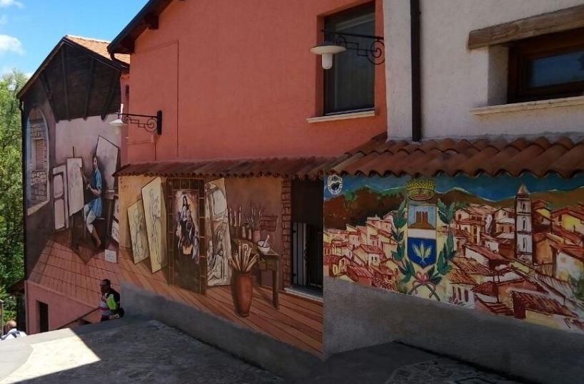 Satriano di Lucania, valorizzati a fini turistici i 140 murales 