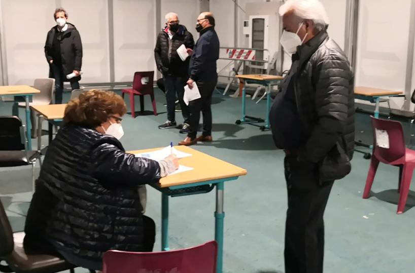 Matera, stasera «Astranight», Bardi: «Vaccino finirà in poche ore»