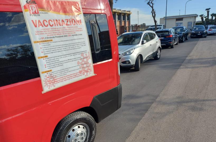 Andria, riparte «Nello» il pulmino dei diritti dello Spi Cgil