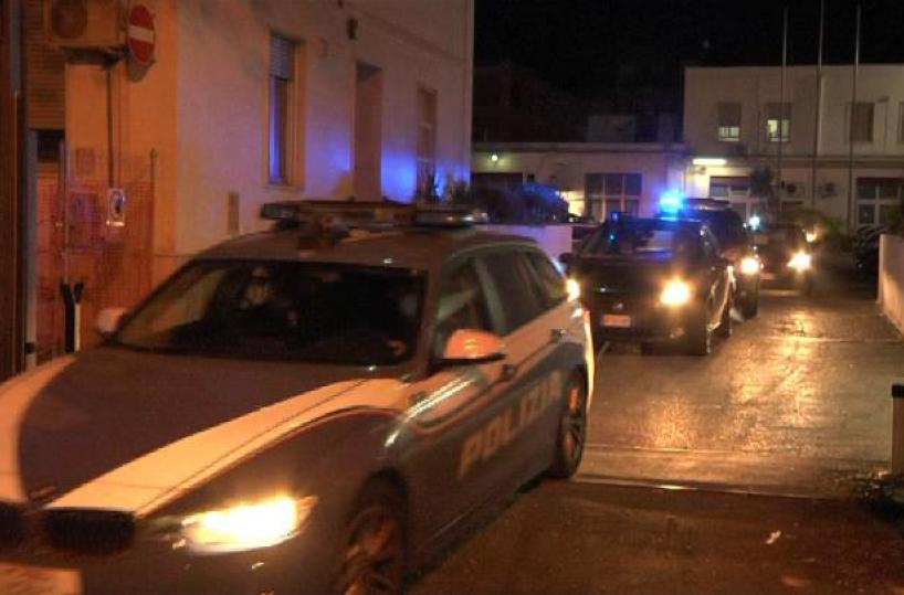 Taranto, falsi incidenti per avere soldi dalle assicurazioni: 6 arresti