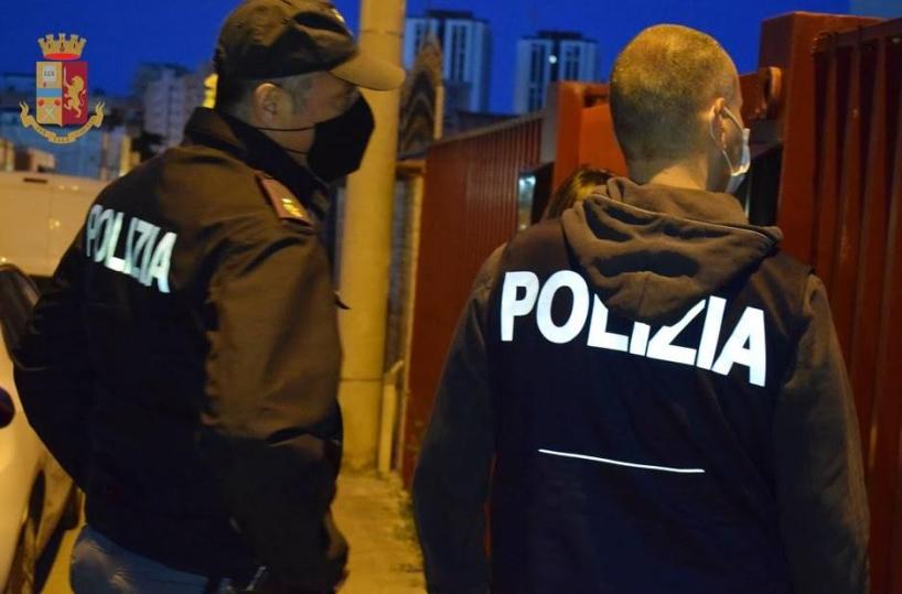 Taranto, scacco al giro di prostituzione. In sei agli arresti