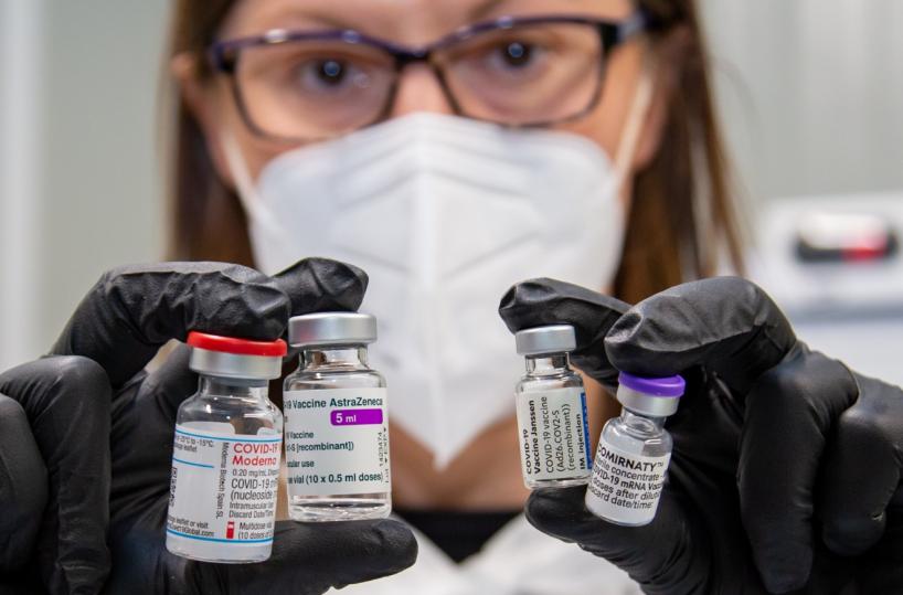 Vaccini, Bardi: «Poche dosi, Basilicata limita inoculazioni»