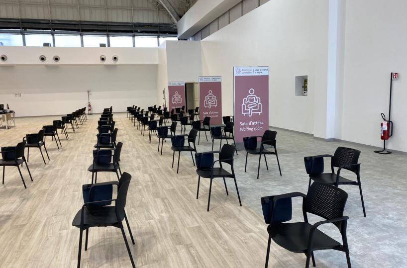 Bari, vaccinazioni maturandi, domani in hub Fiera agli studenti del liceo Scacchi