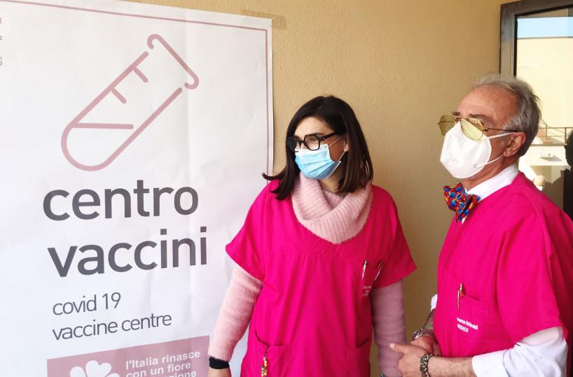 Domani a Bari vaccinazioni per over 40
