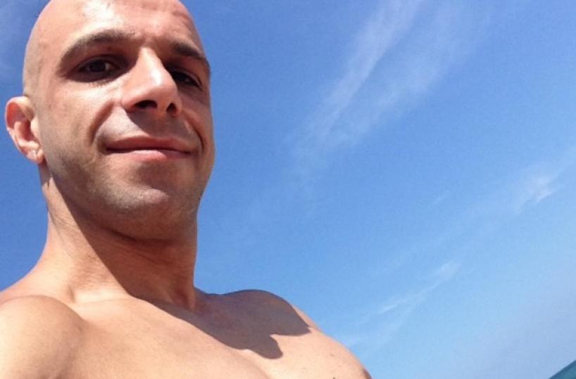Bari, rapper 41enne Toki trovato morto in casa: Procura apre indagine