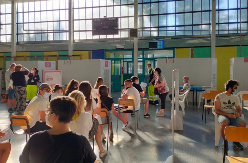 Foggia, vaccini: è stato il giorno dei ragazzi