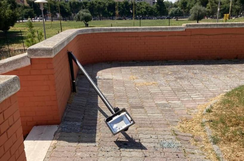 Foggia, atti vandalici al «Parco città»