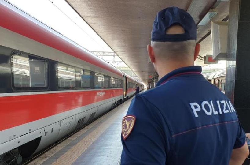 Bari, danni al sedile del treno: denunciati tre giovanissimi