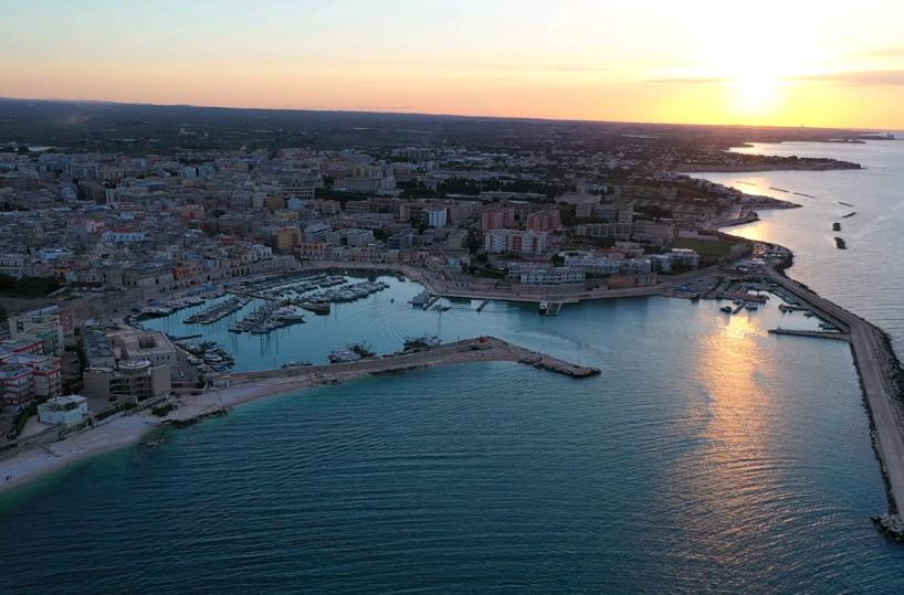 Bisceglie,  un cadavere in mare: è  mistero