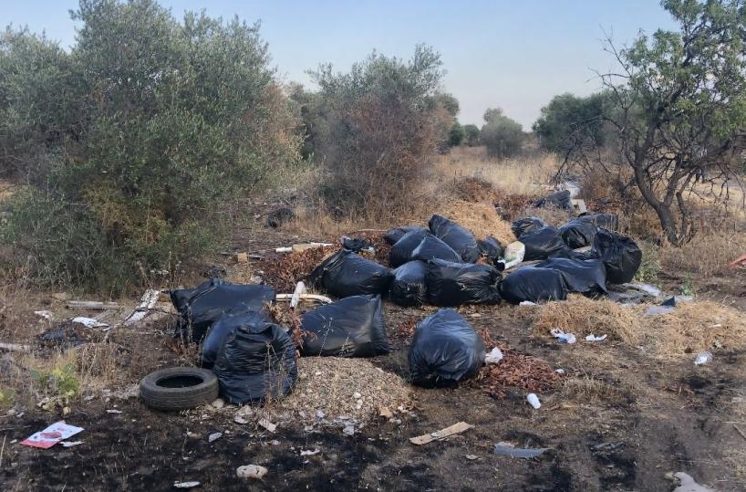 Bari, le campagne di Japigia ridotte a discariche abusive