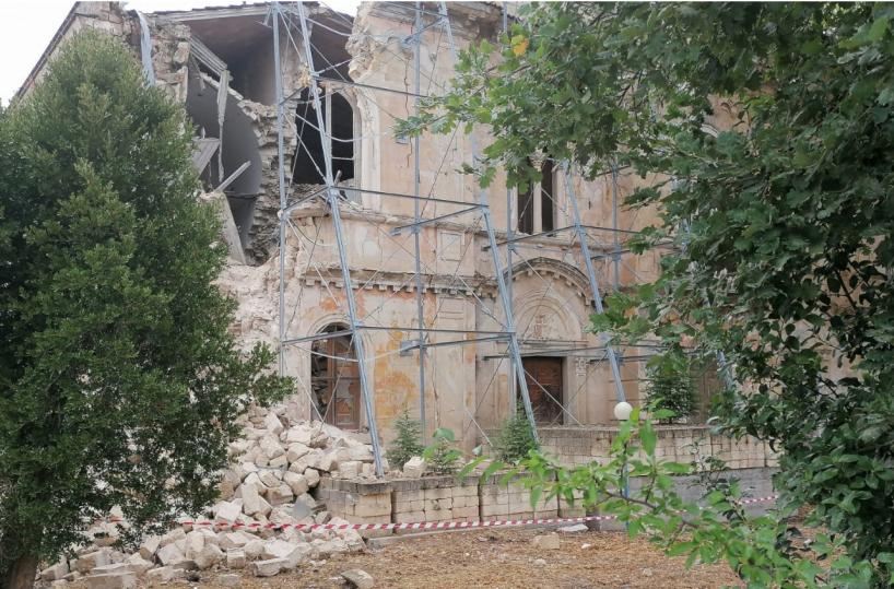 Spinazzola, crollato un pezzo dell’ex ospedale