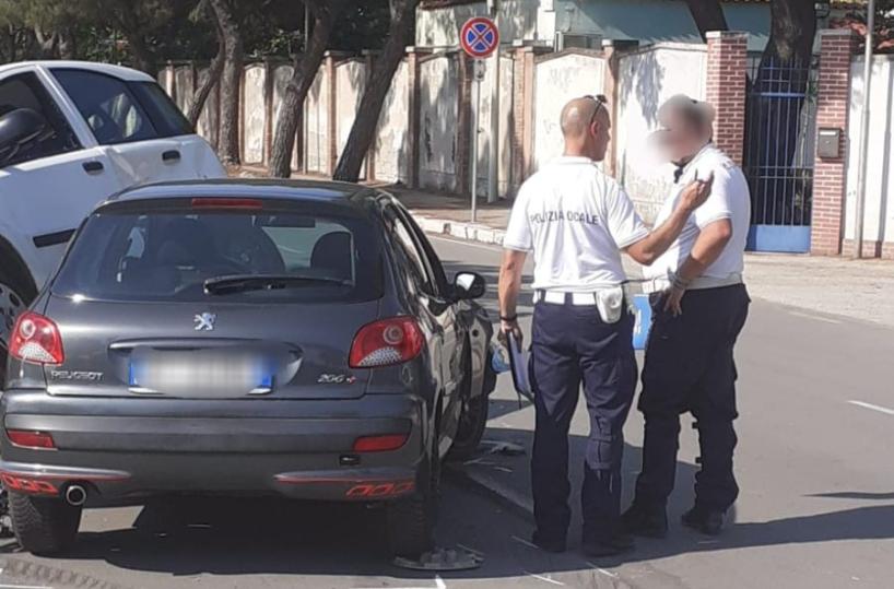 Foggia, spettacolare incidente su viale Fortuna tra due auto 