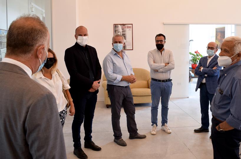 Forza Italia: «Emiliano, ci vuole dialogo»