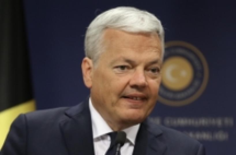 Belgio: indagini su vicepremier Reynders