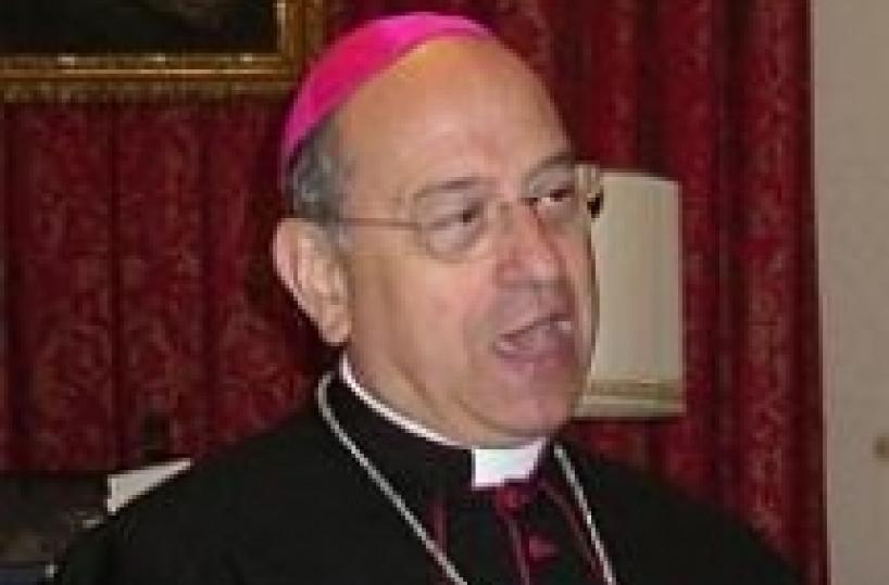 Luxuria testimone di nozze Dal Vescovo "via libera"