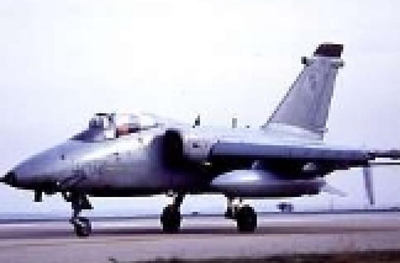 «Gli aerei Amx sono pericolosi» A terra anche la flotta pugliese