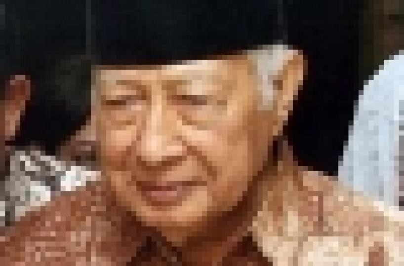 Indonesia - E' morto l'ex dittatore Suharto «monarca di fatto»